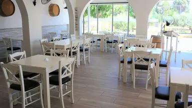 CASTRO HOTEL