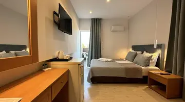 CASTRO HOTEL