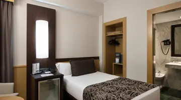Catalonia Atenas