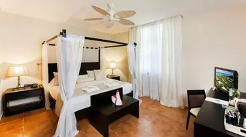 CATALONIA BAYAHIBE