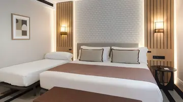 Catalonia Plaza Espanya Hotel and Spa