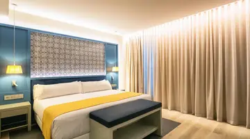 Catalonia Porto