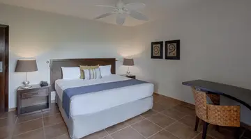 CATALONIA RIVIERA MAYA