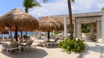 Catalonia Yucatan Beach