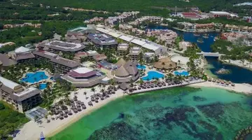 Catalonia Yucatan Beach