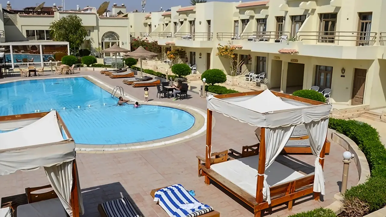 Cataract Layalina Resort