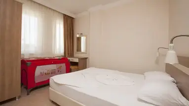 Cats Garden Family Hotel
