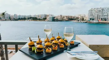 CAVALIERI HOTEL, by Radisson Individuals