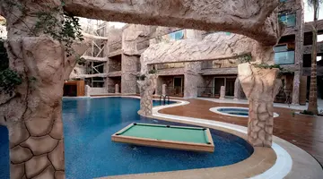 Caves Beach Resort +16