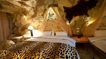 Caves Beach Resort Hurghada