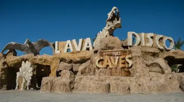 Caves Beach Resort