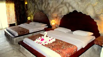 CAVES BEACH RESORT