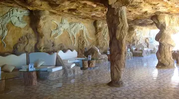 Caves Beach Resort