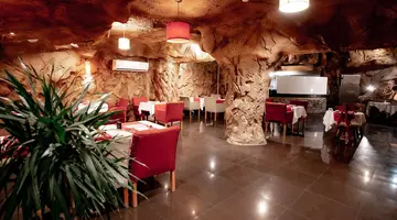 CAVES BEACH RESORT