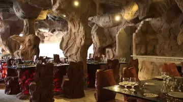 Caves Beach Resort