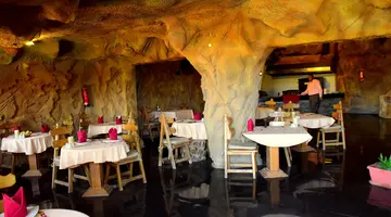 CAVES BEACH RESORT