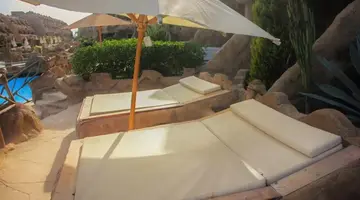 Caves Beach Resort