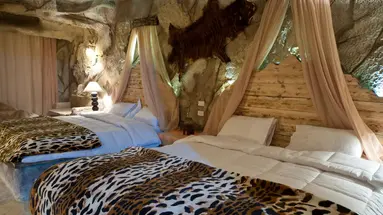 Caves Beach Resort