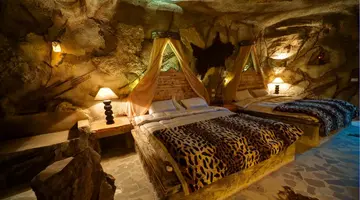 Caves Beach Resort