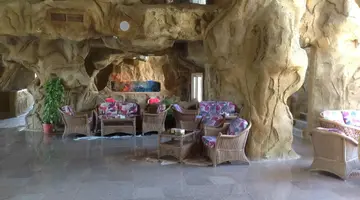 Caves Beach Resort