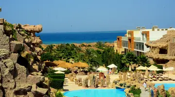 CAVES BEACH RESORT