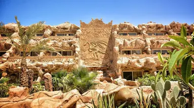 Caves Beach Resort