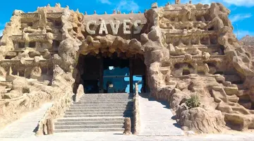 Caves Beach Resort