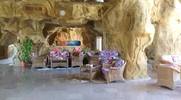 Caves Beach Resort