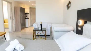 Cavo d Oro Hotel