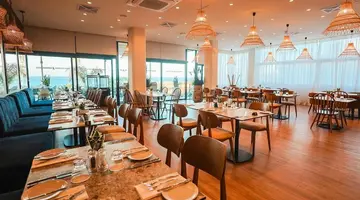 Cavo Maris Beach Hotel & Suites