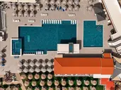 Cavo Maris Beach Hotel & Suites