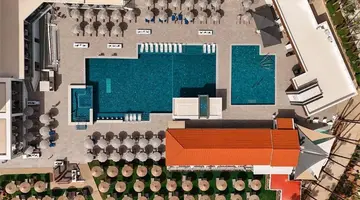 Cavo Maris Beach Hotel & Suites