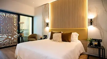 Cavo Maris Beach Hotel