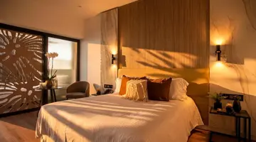 Cavo Maris Beach Hotel