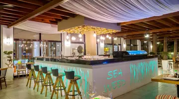 Cavo Maris Beach Hotel