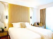 Cavo Maris Beach Hotel
