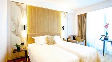 Cavo Maris Beach Hotel