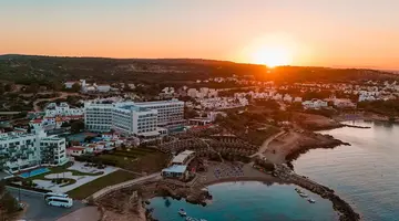 Cavo Maris Beach Hotel
