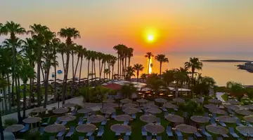 Cavo Maris Beach Hotel