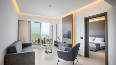 Cavo Maris Beach Hotel