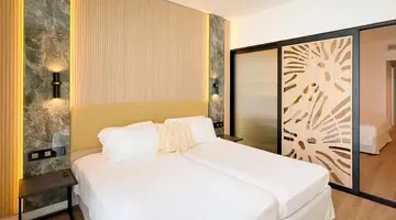 Cavo Maris Beach Hotel