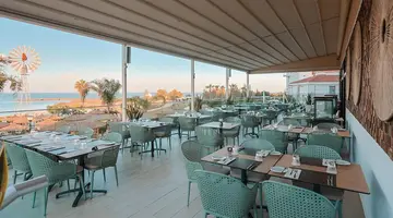Cavo Maris Beach Hotel