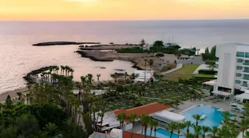 Cavo Maris Beach Hotel