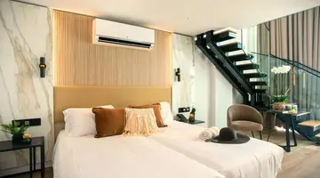 Cavo Maris Beach Hotel