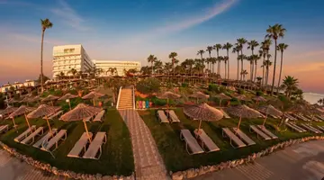 Cavo Maris Beach Hotel