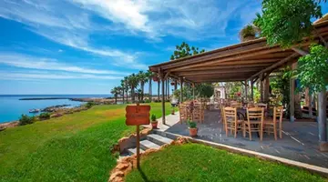 Cavo Maris Beach Hotel