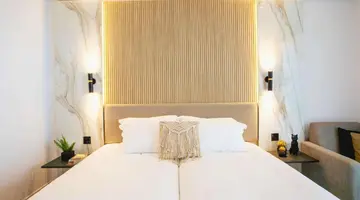 Cavo Maris Beach Hotel