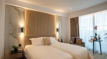 CAVO MARIS BEACH HOTEL