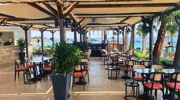 CAVO MARIS BEACH HOTEL