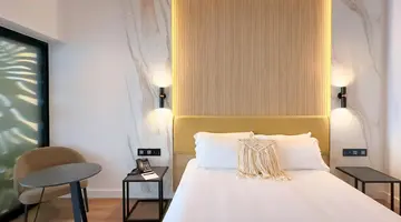 Cavo Maris Beach Hotel